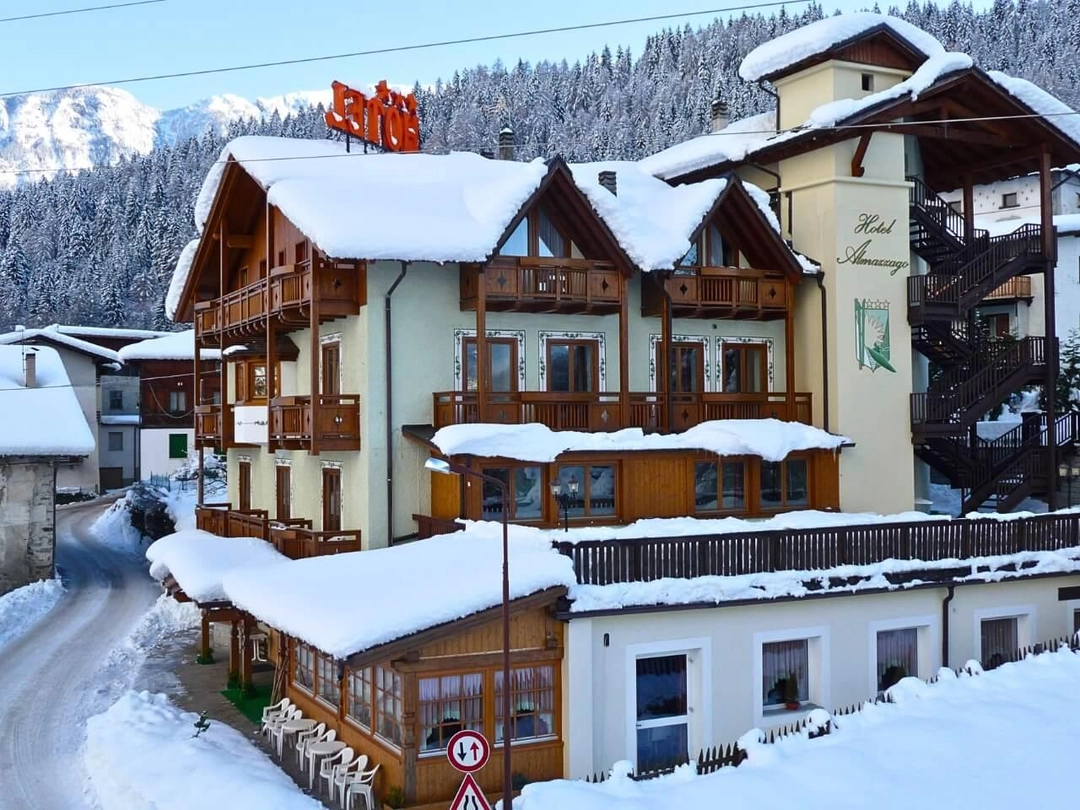 Hotel Almazzago w Daolasa, Val di Sole